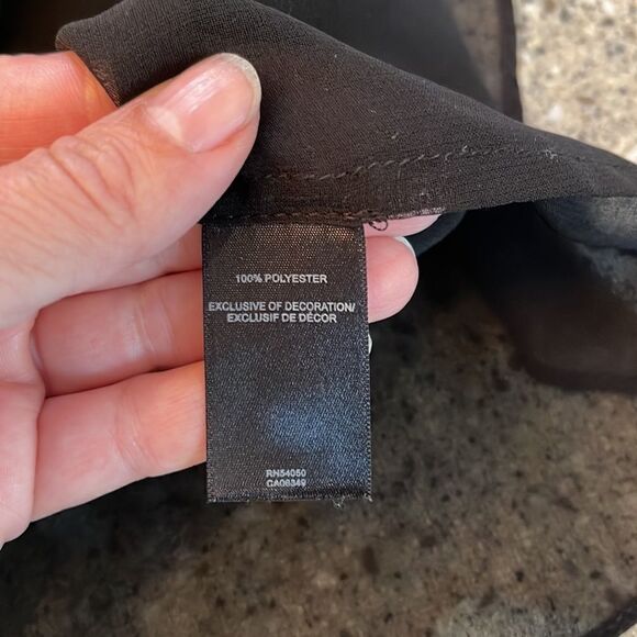 ROBBI & NIKKI Asymmetrical Sheer Top - Picture 3 of 11